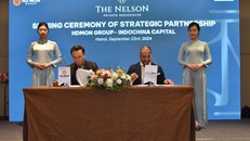 Lễ ký kết Hợp tác chiến lược có sự xuất hiện của Ông Nguyễn Anh Tuấn - Phó Chủ Tịch HĐQT Tập đoàn HDMon, Ông Michael Piro - Tổng Giám Đốc Tập đoàn Indochina Capital và Ông Cao Thanh Vân - Phó Giám Đốc Vietcombank, Chi nhánh Thành Công cùng các đại diện cấp cao. 