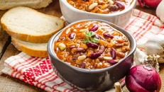 Bát chili thơm lừng, cay nồng. Ảnh: Depositphotos.