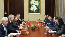 Chủ tịch Quốc hội Trần Thanh Mẫn gặp Chủ tịch Hạ viện Belarus Igor Sergeyenko. Ảnh: Thống Nhất/TTXVN