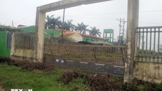 Trung tâm Phát triển Nông thôn, xã Hoằng Kim, huyện Hoằng Hóa, tỉnh Thanh Hóa bỏ không đã lâu, gây lãng phí. Ảnh: Nguyễn Nam/TTXVN