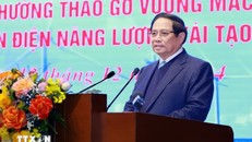 Thủ tướng Phạm Minh Chính chủ trì hội nghị tháo gỡ khó khăn cho các dự án năng lượng tái tạo. Ảnh: Dương Giang.TTXVN