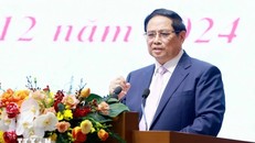 Thủ tướng Phạm Minh Chính phát biểu chỉ đạo tại Hội nghị triển khai nhiệm vụ trọng tâm ngành văn hóa, thể thao và du lịch năm 2025. Ảnh: Dương Giang/TTXVN