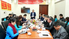 Bộ trưởng Nguyễn Văn Hùng chủ trì buổi làm việc với Cục Báo chí.