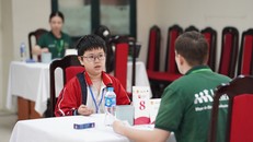 Phần thi nói với giáo viên nước ngoài cũng là điểm khác biệt của cuộc thi so với các cuộc thi tiếng Anh khác. Ảnh: Vietnam+