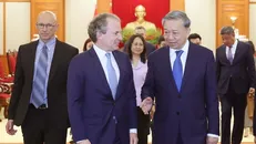 Tổng Bí thư Tô Lâm tiếp ông Daniel Rosen, Giám đốc điều hành Tập đoàn Rosen Partners LLC (Hoa Kỳ). Ảnh: Thống Nhất/TTXVN