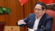 Thủ tướng Phạm Minh Chính, Bí thư Đảng ủy Chính phủ chủ trì cuộc họp. Ảnh: Dương Giang