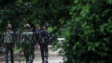 Binh sỹ Thái Lan được triển khai tại tỉnh Surin ngày 25/7/2025, trong bối cảnh xung đột tái diễn tại khu vực biên giới Thái Lan-Campuchia. Ảnh: AA