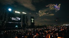 Chiêm ngưỡng 1.000 drone tỏa sáng trên bầu trời đêm Thành phố Thiên niên kỷ T&T City Millennia