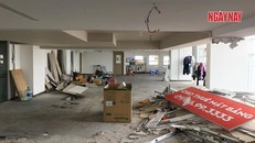 Nhóm côn đồ vào chiếm và xây dựng trái phép trong tầng kỹ thuật toà nhà để chuẩn bị cho thuê.