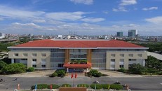 Trụ sở UBND quận 7 (TP.HCM). 