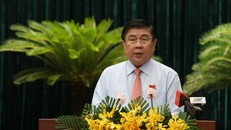 Ông Nguyễn Thành Phong tái đắc cử chức Chủ tịch UBND Thành phố nhiệm kỳ 2016-2021.