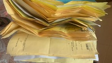 Giấy xét nghiệm Covid-19 của bệnh nhân khi điều trị tại bệnh viện khi chưa được miễn giảm tiền xét nghiệm. 