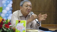 Nhà văn Lê Văn Nghĩa