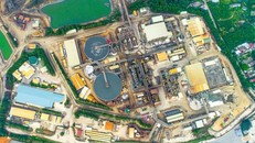 Nhà máy chế biến khoáng sản tại mỏ đa kim Núi Pháo (Ảnh: TTXVN)