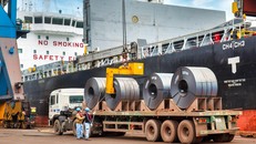 Sản lượng thép cuộn cán nóng HRC Hòa Phát tháng 2 tăng 36% so với cùng kỳ