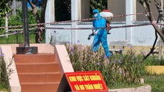 Phu khử khuẩn trong khu cách ly.