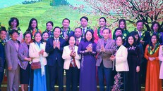 “Tết ấm tình thương” với đồng bào vùng cao