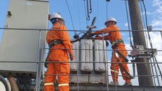 EVN và 6 đơn vị thành viên được Fitch Ratings nâng xép hạng tín nhiệm lên mức BB+