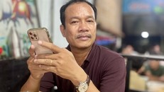 Nhà thơ Lý Đợi sinh năm 1978 tại Quảng Nam, hiện làm việc tại báo Thể thao & Văn hóa của Thông tấn xã Việt Nam ở TPHCM