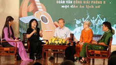 Giao lưu với cá nhân vật từng tham gia Đoàn Văn công Giải phóng