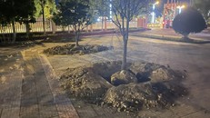 Huế: Hoàng mai tại UBND phường bị đào trước ngày bàn giao trụ sở