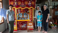 3 anh em mồ côi chỉ sau một đêm chạy lũ tại xã Hòa Mỹ.