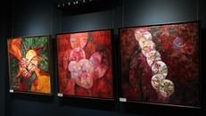 Một góc triển lãm “Vòng tròn phương Đông”. Ảnh: TRÀ TRƯƠNG