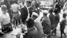 Khu vực bỏ phiếu trong ngày Tổng tuyển cử 6/1/1946. Ảnh: TTXVN