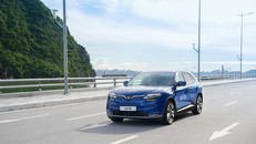 Chủ tịch Vingroup thành lập công ty cho thuê xe và taxi điện VinFast