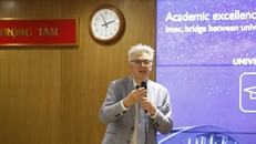 Ông Lode Lauwers khuyến nghị Việt Nam làm phòng thí nghiệm 300 Nano sẽ phù hợp hơn với phân khúc thị trường Việt Nam hiện nay.