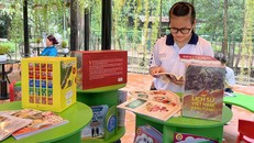 Các em thiếu nhi sẽ được đọc sách miền phí khi vui chơi trong Thảo cầm viên Sài Gòn dịp Hè 2023.