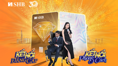 Bộ đôi thẻ tín dụng SHB Visa Platinum có thiết kế dọc hiện đại cùng hình ảnh viên kim cương và ngôi sao sáng nổi bật.