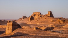 Nơi nào có nhiệt độ bề mặt nóng nhất trên Trái Đất?