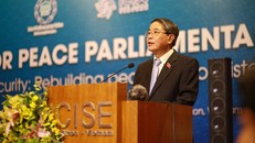 Ông Nguyễn Đức Hải, Phó Chủ tịch Quốc hội phát biểu tại Hội thảo.