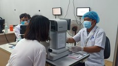 Bệnh đau mắt đỏ không lây lan qua đường nước uống