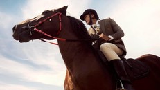 Thể thao cưỡi ngựa có sức hấp dẫn đặc biệt với giới thượng lưu bởi không chỉ mang lại giá trị về sức khỏe, tinh thần mà còn là yếu tố để thể hiện đẳng cấp của người chơi.
