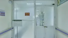 Khu vực điều trị nội trú cho bệnh nhân COVID-19 tại bệnh viện. Ảnh minh họa: TTXVN.