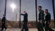 Tổng thống Joe Biden đến thăm khu vực biên giới Mỹ-Mexico ở El Paso, Texas hồi tháng 01/2023.