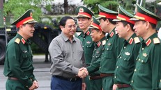 Thủ tướng Phạm Minh Chính làm việc với Tập đoàn Công nghiệp - Viễn thông Quân đội (Viettel) - Ảnh: VGP/Nhật Bắc.