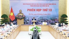 Thủ tướng Phạm Minh Chính chủ trì Phiên họp thứ 13 BCĐ nhà nước các công trình, dự án quan trọng quốc gia, trọng điểm ngành giao thông vận tải. Ảnh: Dương Giang/TTXVN.