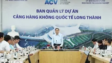Chủ tịch Quốc hội Trần Thanh Mẫn phát biểu tại cuộc làm việc với Ban quản lý Dự án Cảng hàng không Quốc tế Long Thành. Ảnh: Thống Nhất/TTXVN.