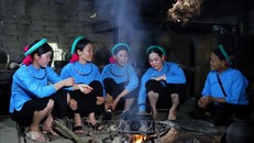 Phụ nữ người dân tộc Sán Chỉ ở xã Húc Động, huyện Bình Liêu (Quảng Ninh). Ảnh: TTXVN.