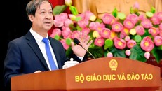 Bộ trưởng Bộ Giáo dục và Đào tạo Nguyễn Kim Sơn.