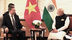 Tổng Bí thư, Chủ tịch nước Tô Lâm gặp Thủ tướng Ấn Độ Narendra Modi. Ảnh: Thanh Tuấn/TTXVN.