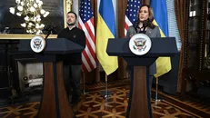 Ứng cử viên đảng Dân chủ, Phó Tổng thống Mỹ, bà Kamala Harris phát biểu tại cuộc họp báo với Tổng thống Ukraine, ông Volodymyr Zelensky hôm 26/9.