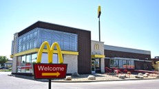 Mỹ: McDonald’s có liên quan tới đợt bùng phát vi khuẩn E. coli 