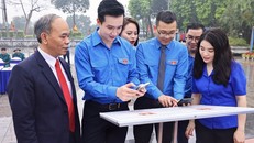 Đoàn thanh niên TP Hà Nội tham gia cập nhật dữ liệu bản đồ số mã hóa dữ liệu các địa chỉ đỏ trên địa bàn Thành phố. Ảnh: Thành đoàn Hà Nội.