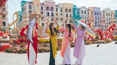 Các hoạt động vui Xuân, đón Tết được Vinhomes tổ chức trong năm 2024 đã gây ấn tượng với du khách