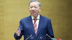 Tổng Bí thư Tô Lâm phát biểu chỉ đạo Hội nghị toàn quốc quán triệt, triển khai tổng kết việc thực hiện Nghị quyết số 18. Ảnh: Thống Nhất/TTXVN.