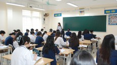 Thí sinh ôn thi tốt nghiệp trung học phổ thông. Ảnh: TTXVN.